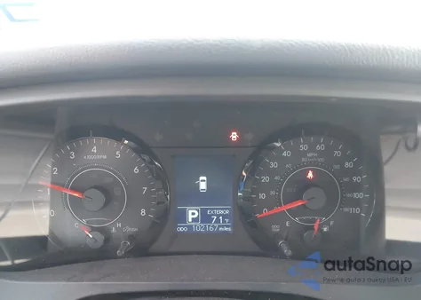 2015 Toyota Sienna Le 8 Passenger z USA, uszkodzony, nr VIN 5TDKK3DC6FS543724